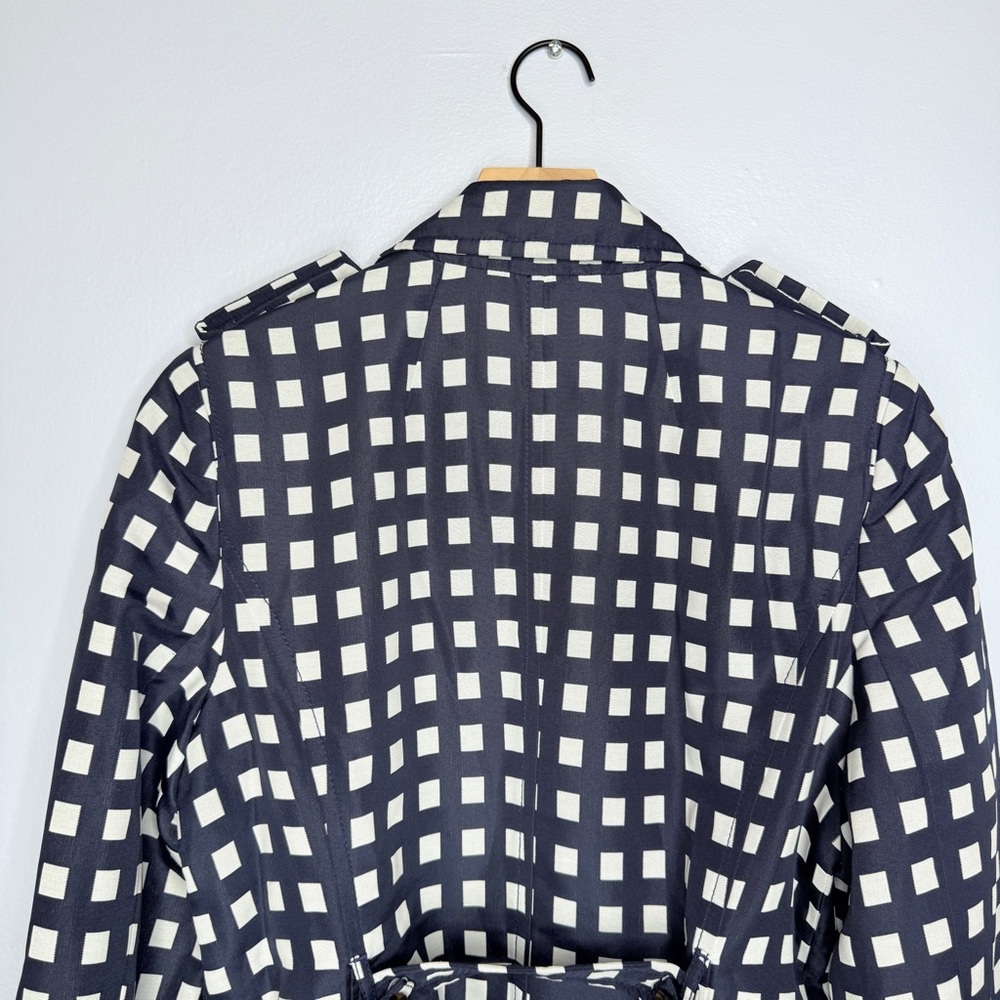 Like New! Banana Republic blue white gingham trench with belt size Large - Picture 15 of 15